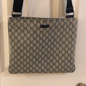 Authentic GUCCI crossbody bag